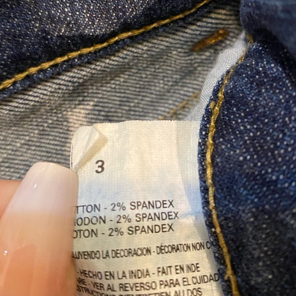 Dark wash low rise Grane Jean, size 3, wide boot cut - Picture 4 of 8